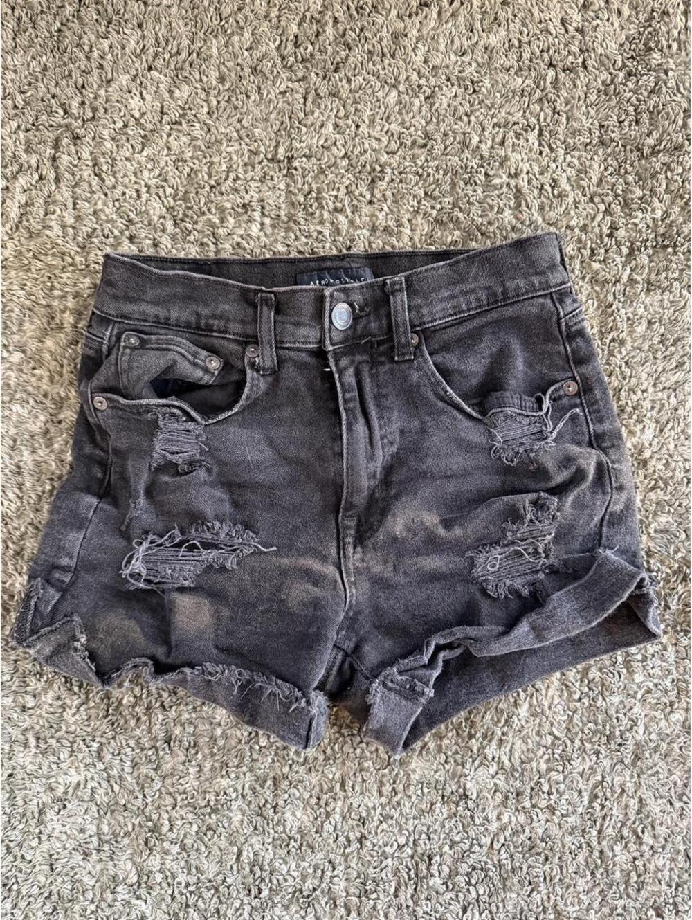 Aeropostale Black Distressed Mom Shorts Size M